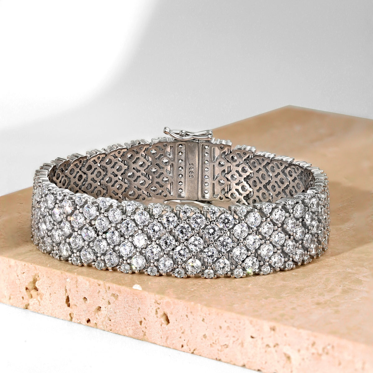 Angela Jewelry]Ornate Elegant Round Cut Party Bracelet