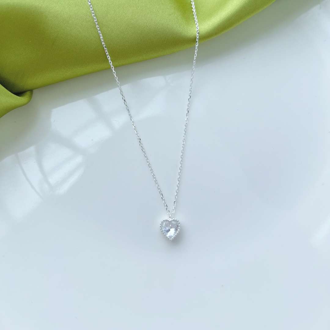 Angela Jewelry]Ornate Heart Shape Necklace