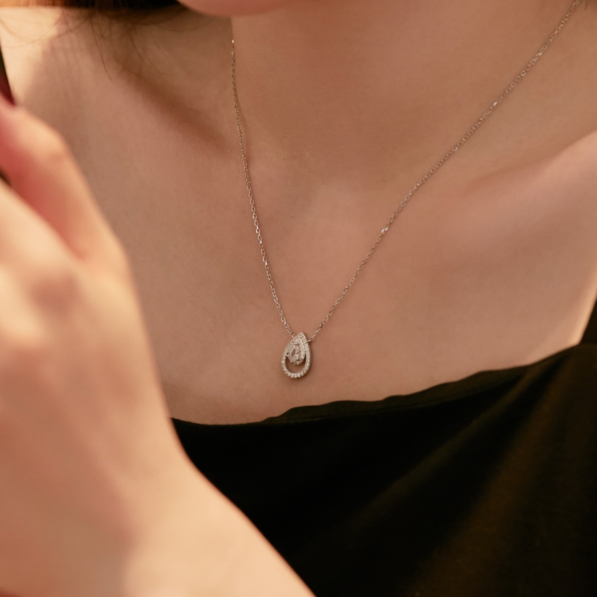Angela Jewelry]Sparkling Pear Cut Necklace
