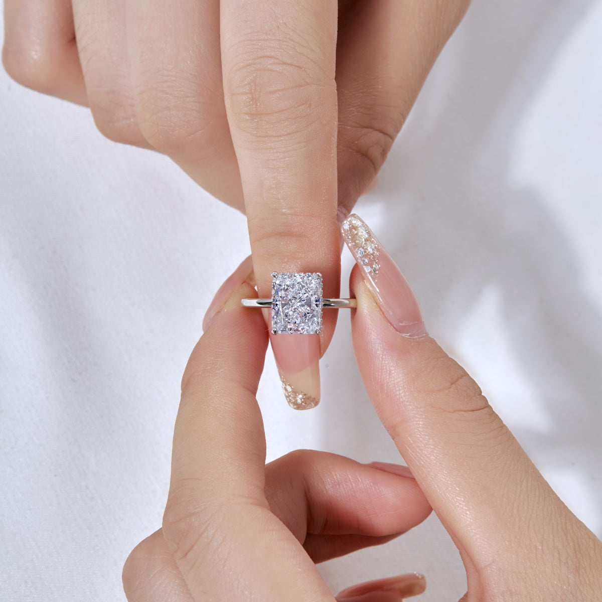 Angela Jewelry]4.0 Carat Ornate Enchanting Radiand Cut Banquet Ring