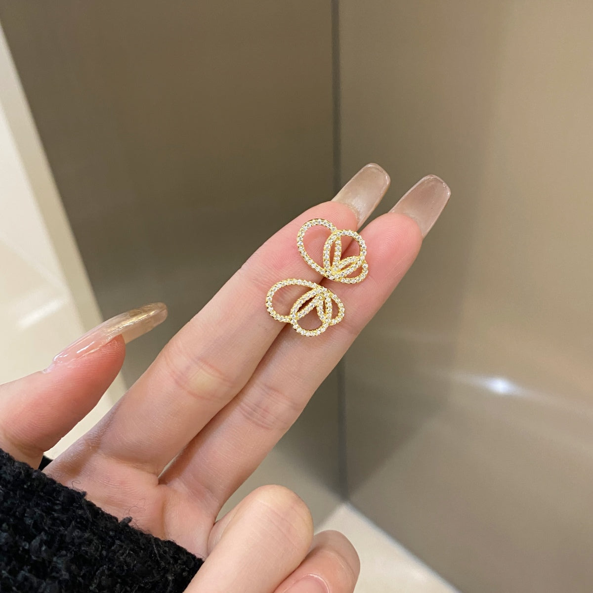 Angela Jewelry]Exquisite Butterfly Shape Earrings