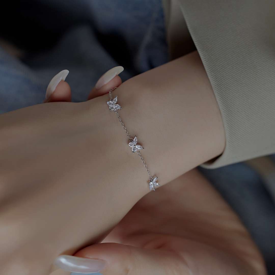 Angela Jewelry]Radiant Butterfly Shape Necklace