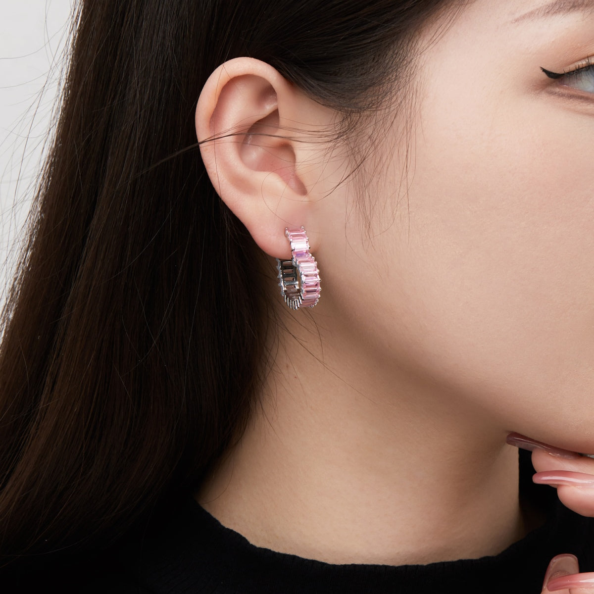 Angela Jewelry]Radiant Heart Cutout Earrings