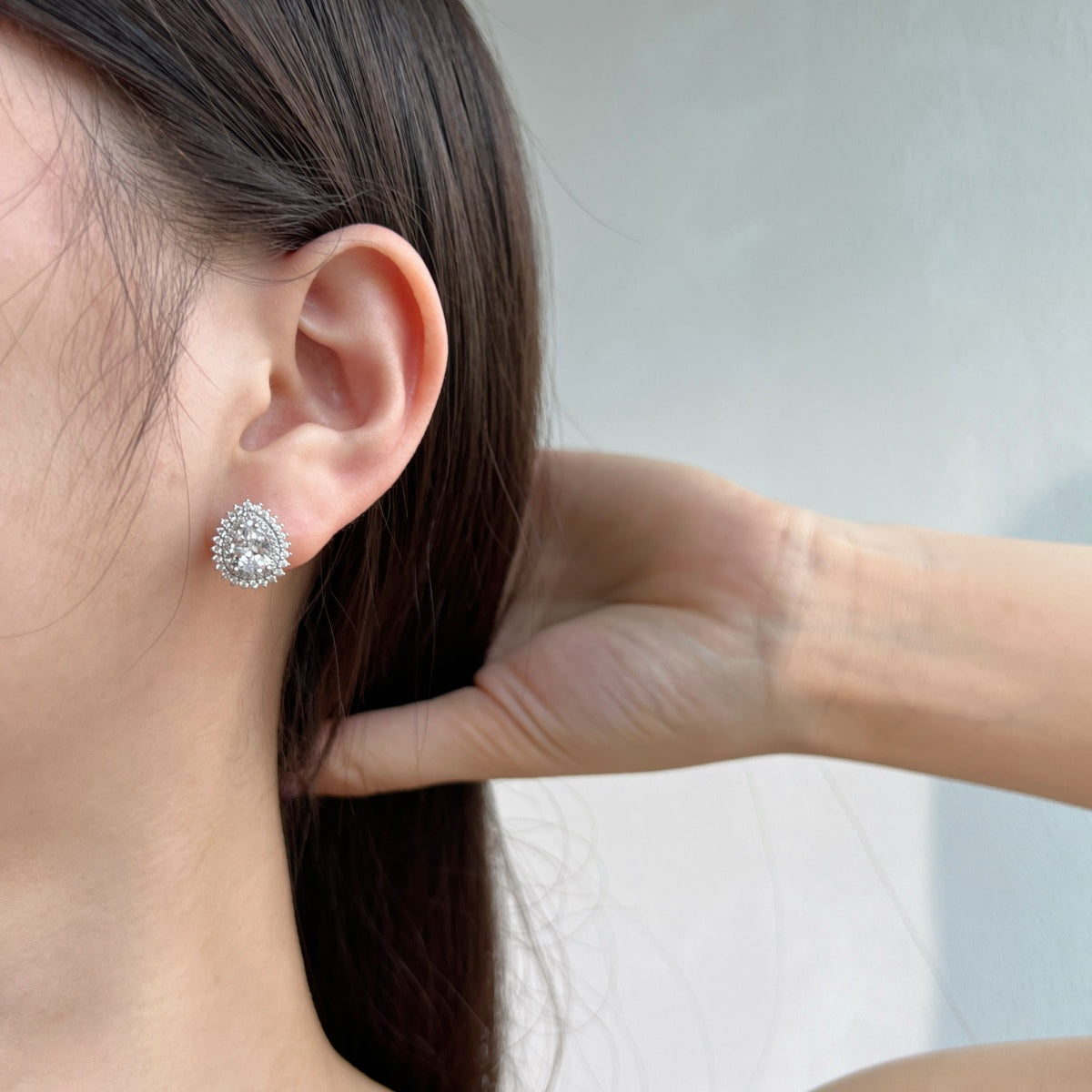 Angela Jewelry]Delicate Gorgeous Pear Cut Daily Earrings