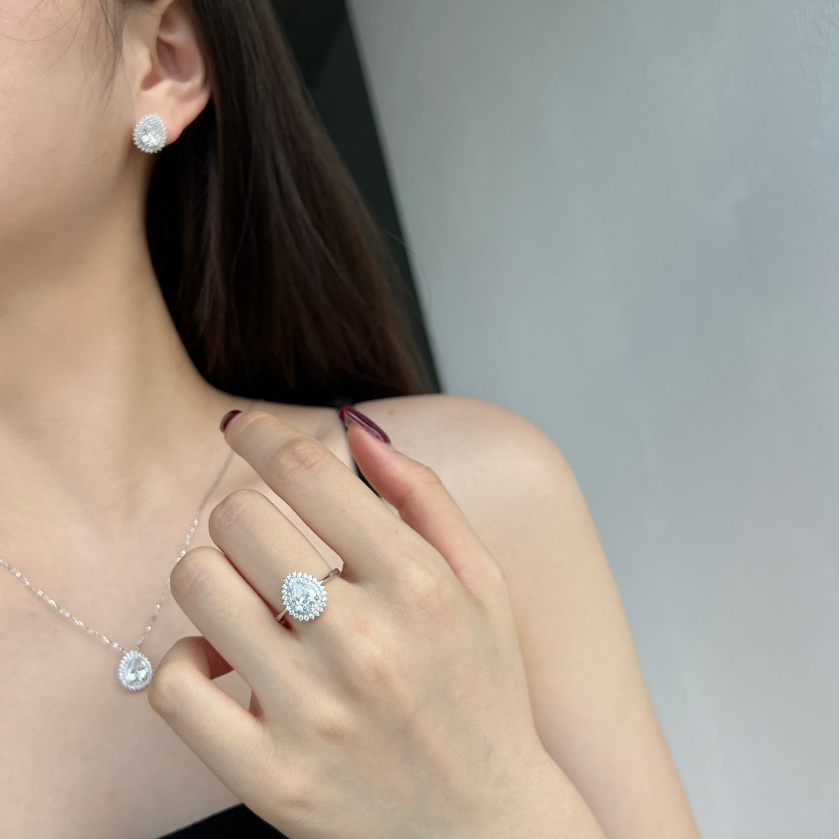 Angela Jewelry]Delicate Gorgeous Pear Cut Daily Earrings