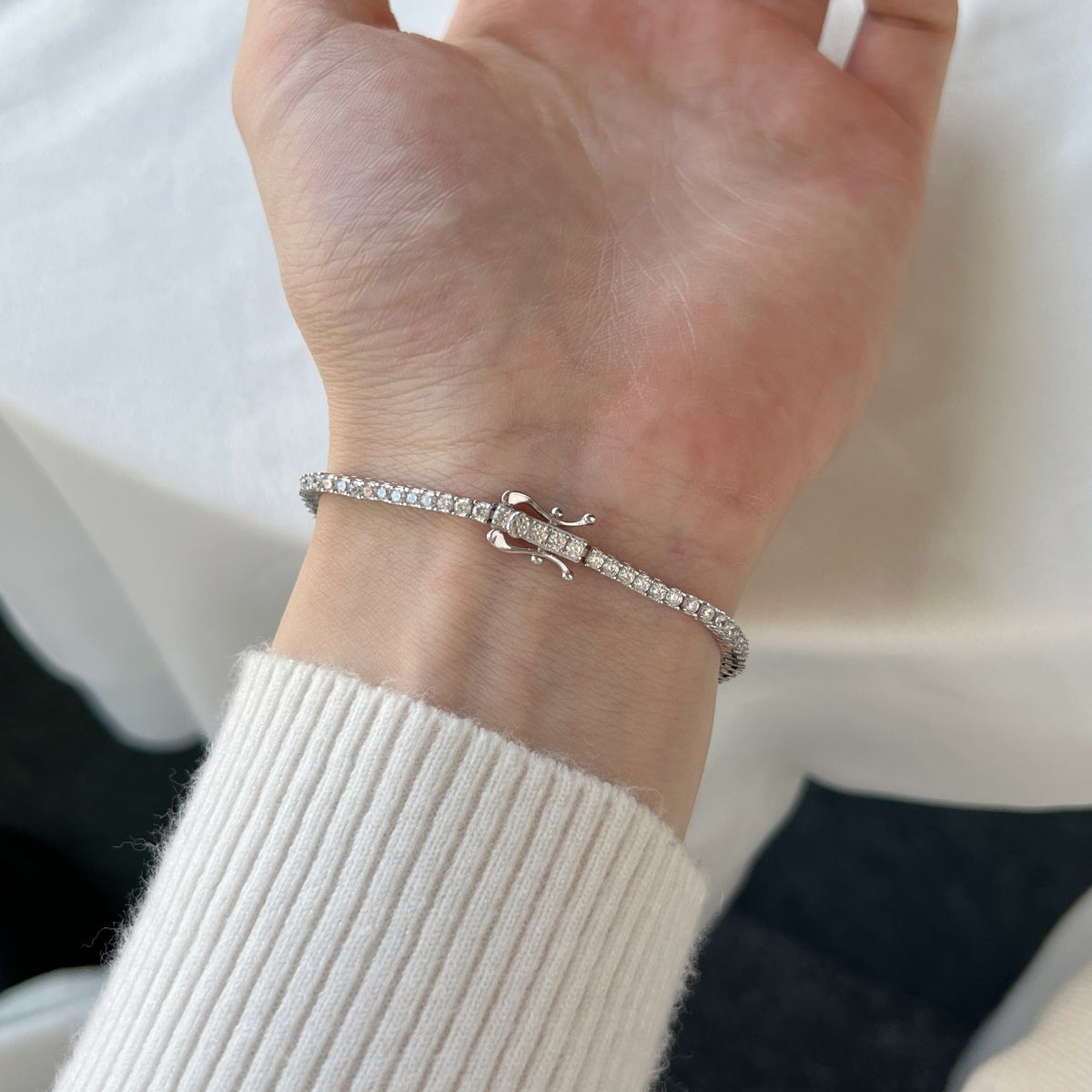 Angela Jewelry]Dazzling Exquisite Round Cut Daily Bracelet
