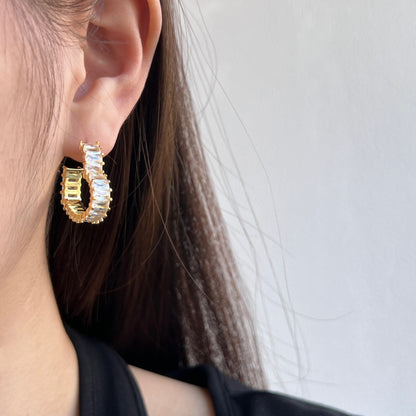 Angela Jewelry]Radiant Heart Cutout Earrings