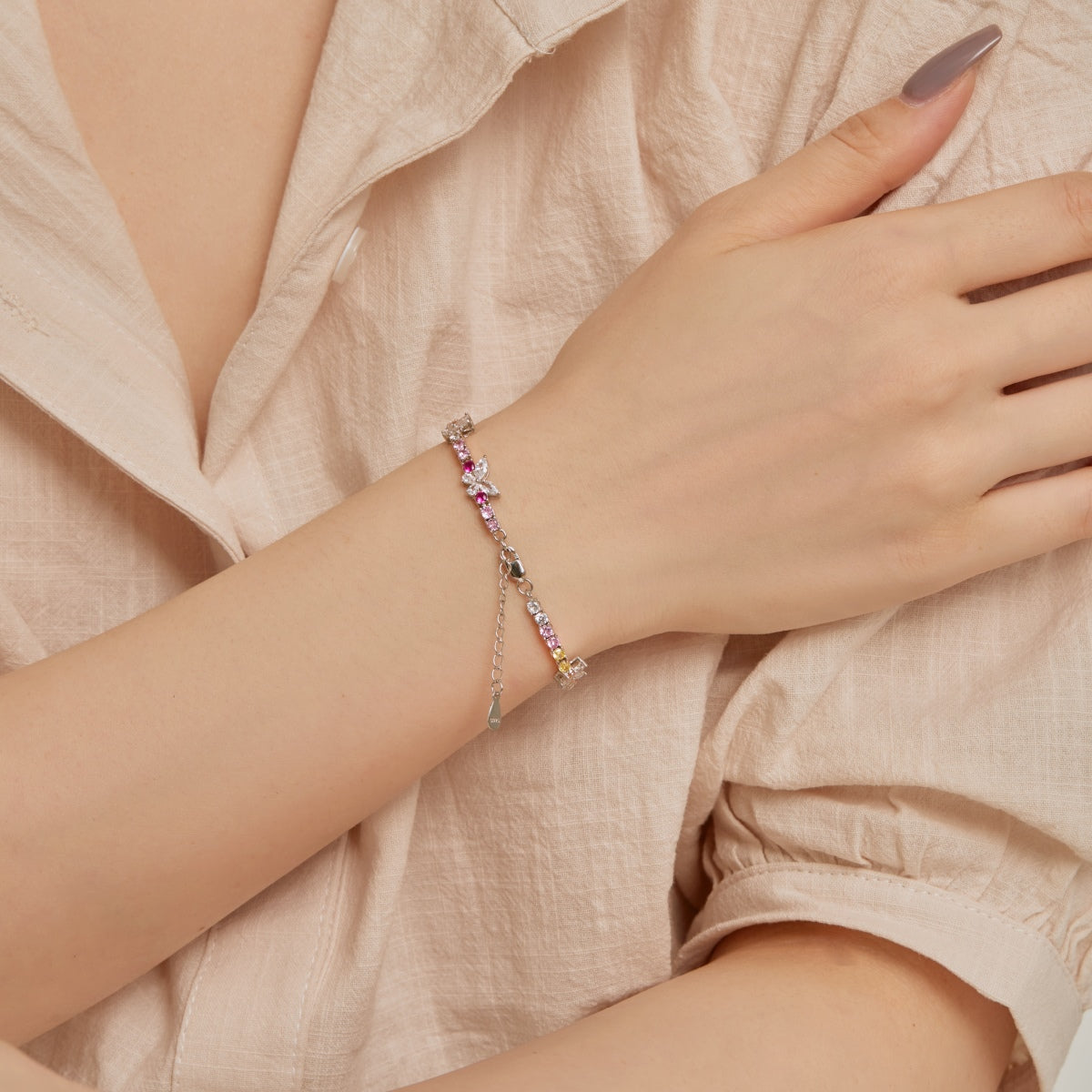 Angela Jewelry]Ornate Colorful Butterfly Shape Round Cut Daily Bracelet