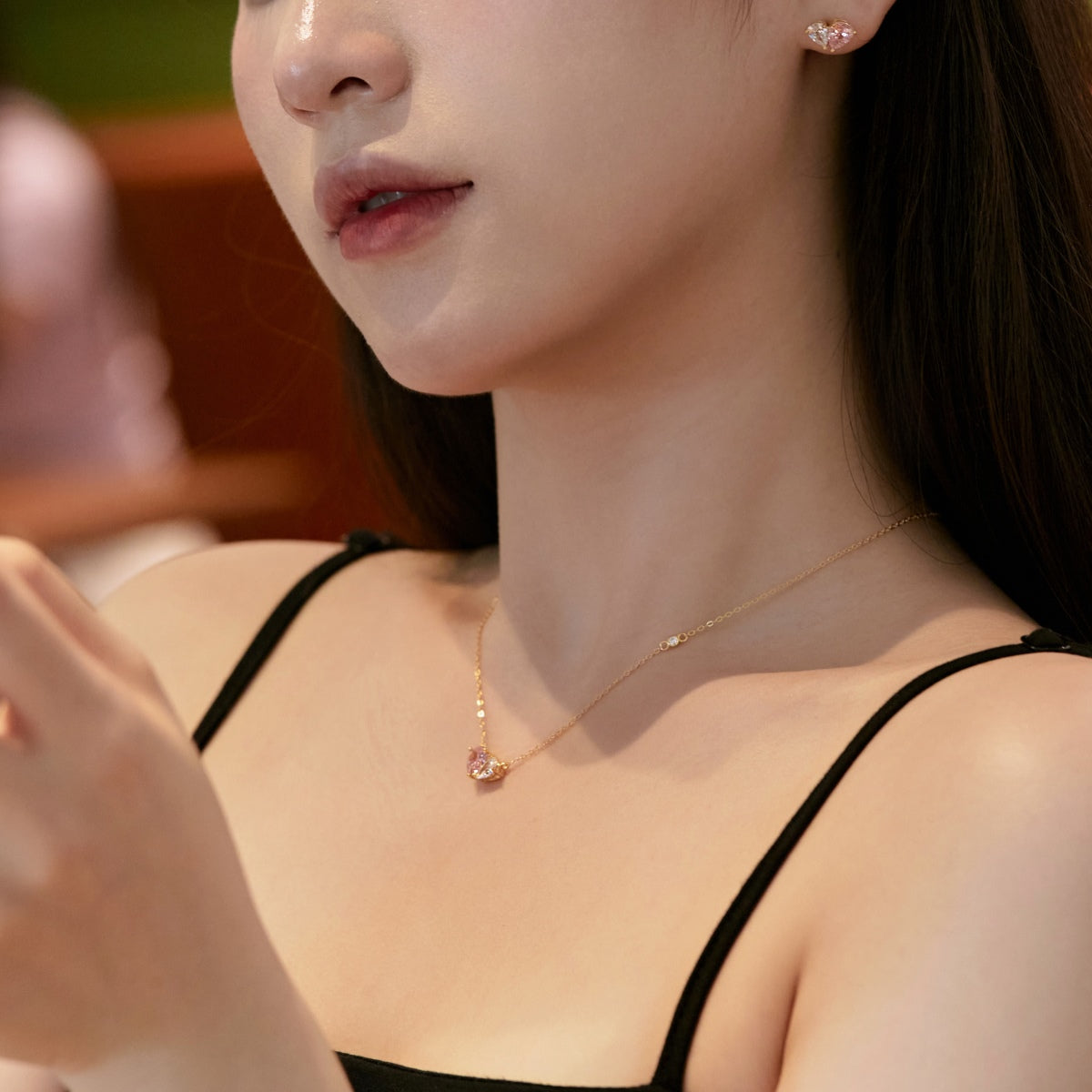 Angela Jewelry]Dazzling Elegant Heart Cut Lover Earrings