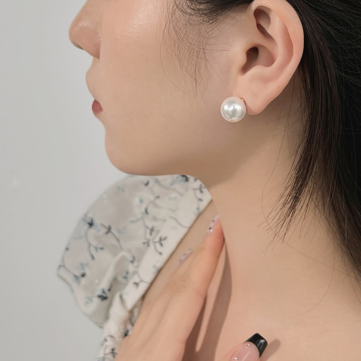 Angela Jewelry]Delicate Pearl Earrings
