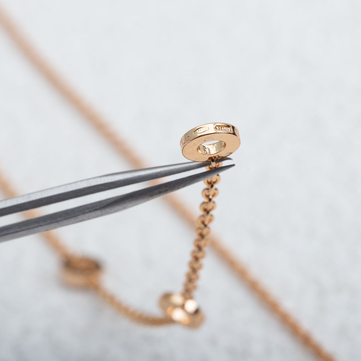 [Angela Jewellery]PARENTESI NECKLACE PINK GOLD