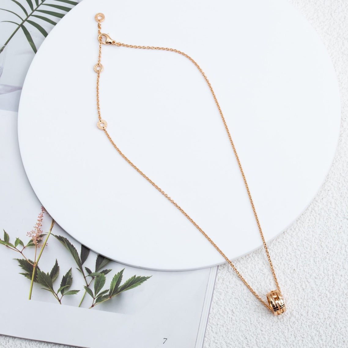 [Angela Jewellery]PARENTESI NECKLACE PINK GOLD