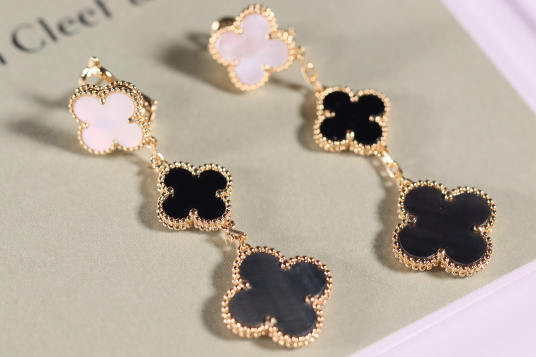 [Angela Jewellery]CLOVER EARRINGS GOLD ONYX MOP 3 MOTIF