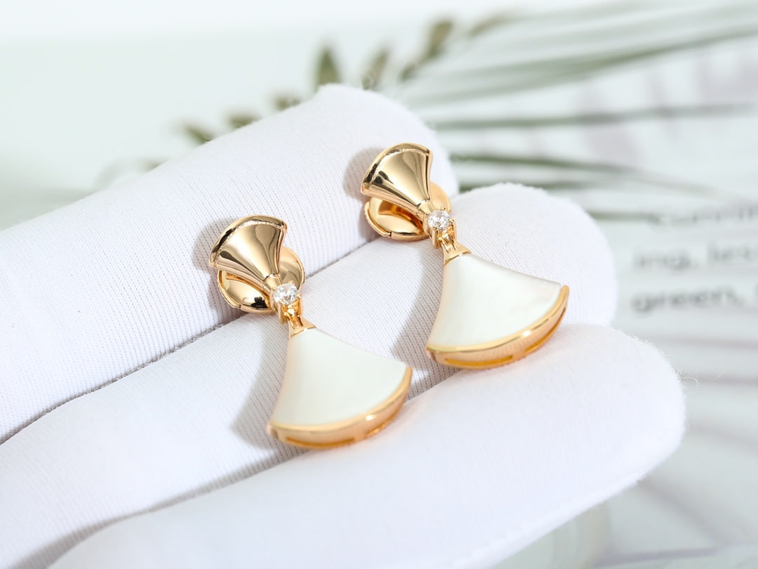 [Angela Jewellery]DREAM MOP PINK GOLD EARRINGS