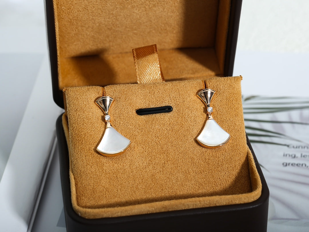 [Angela Jewellery]DREAM MOP PINK GOLD EARRINGS