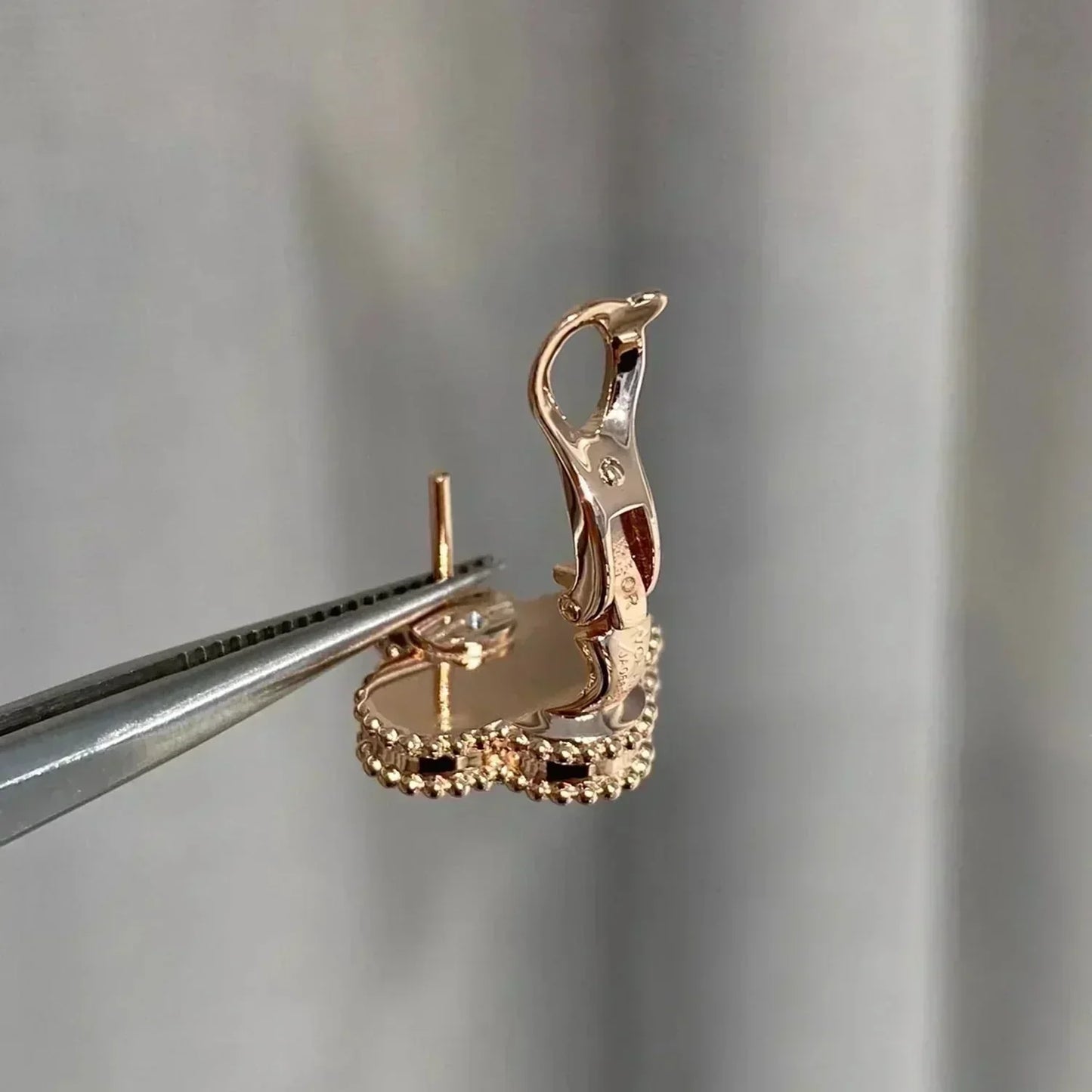 [Angela Jewellery]CLOVER MEDIUM 1 MOTIFS  PINK MOP DIAMOND EARRINGS