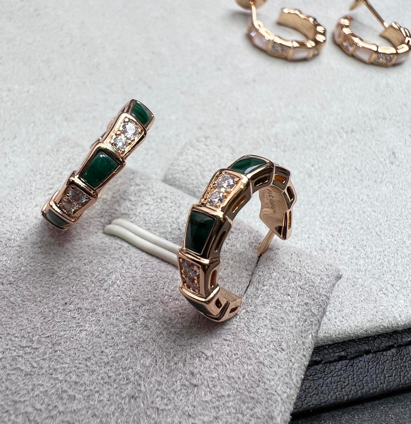 [Angela Jewellery]SERPENTI MALACHITE PINK GOLD EARRINGS