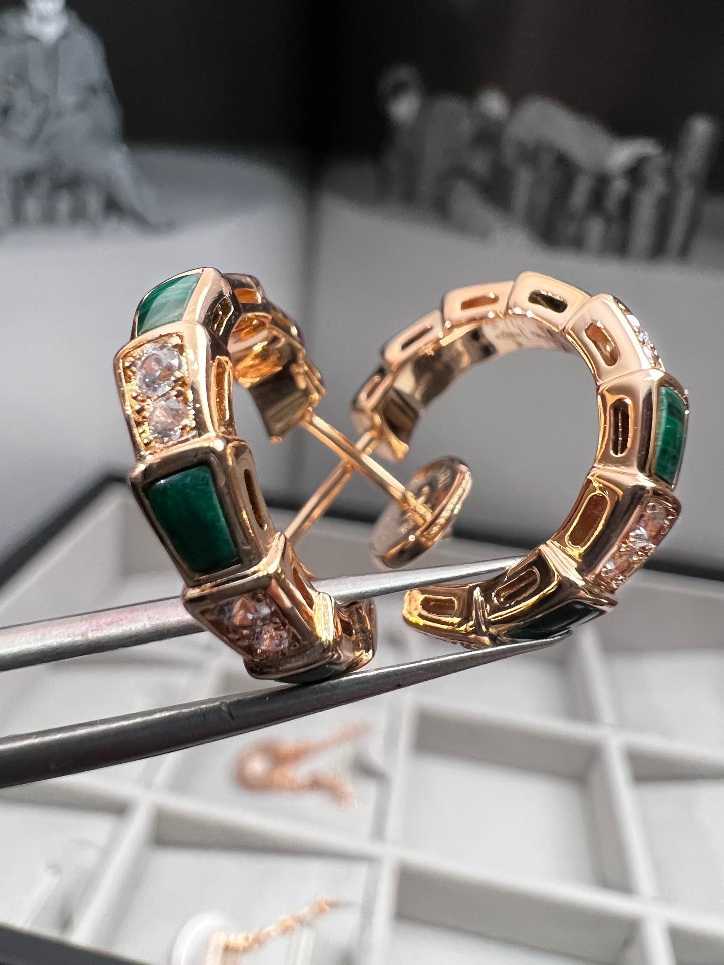 [Angela Jewellery]SERPENTI MALACHITE PINK GOLD EARRINGS