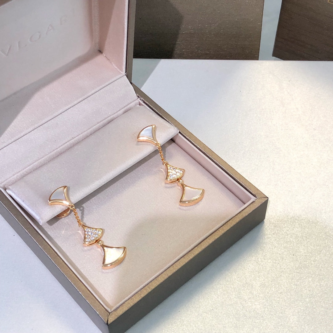 [Angela Jewellery]DREAM EARRINGS 3 MOTIFS DIAMOND MOP PINK GOLD