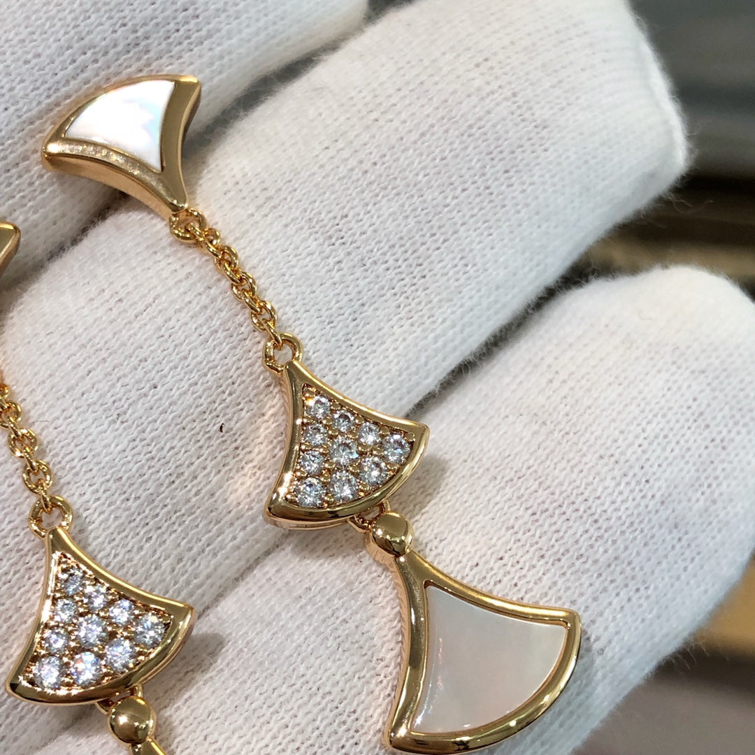 [Angela Jewellery]DREAM EARRINGS 3 MOTIFS DIAMOND MOP PINK GOLD