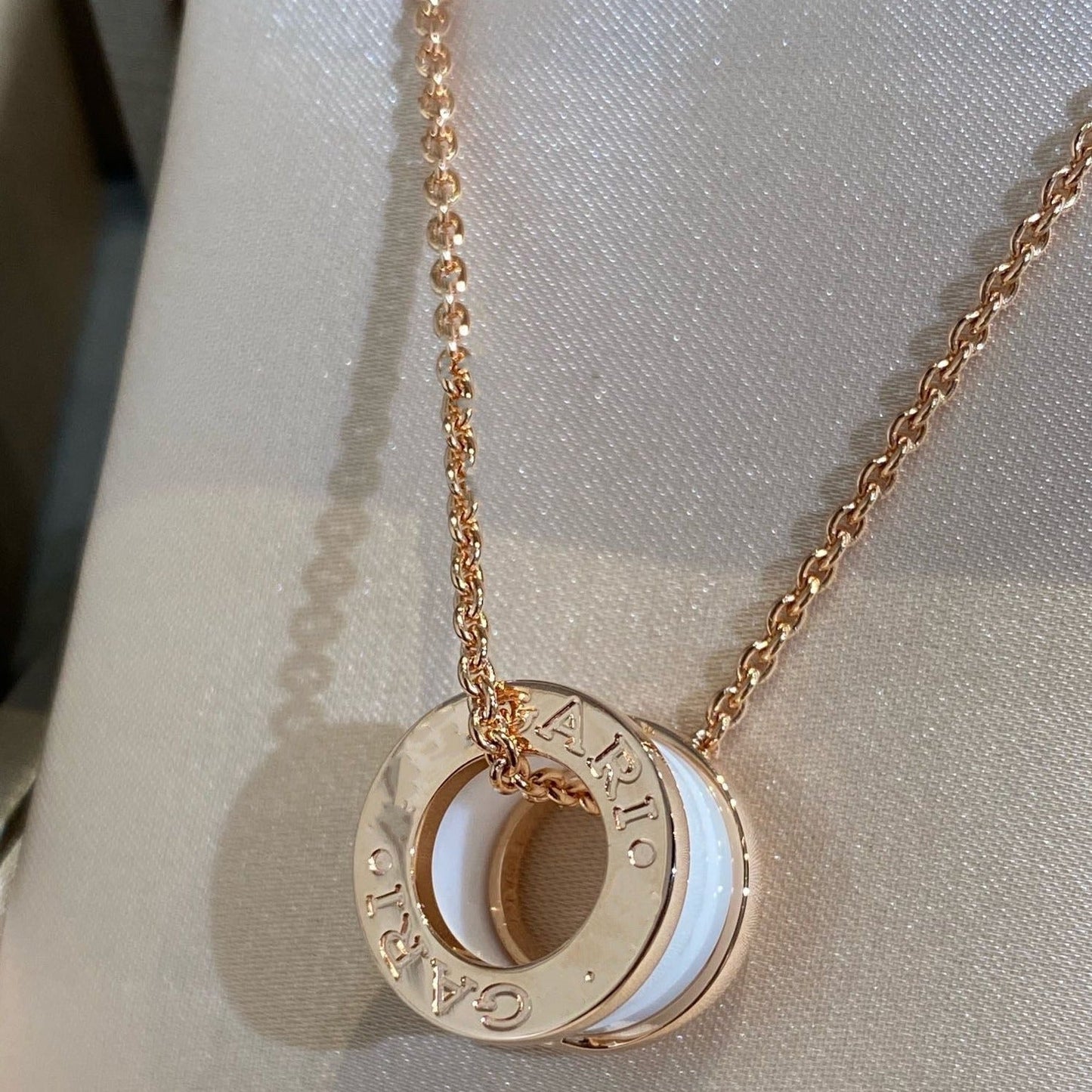 [Angela Jewellery]ZERO 1 WHITE CERAMIC PINK GOLD NECKLACE