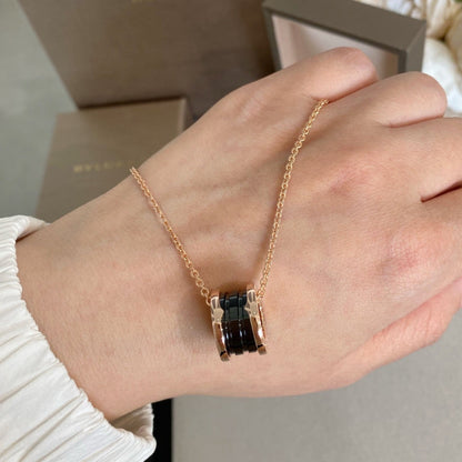 [Angela Jewellery]ZERO 1 BLACK CERAMIC PINK GOLD NECKLACE