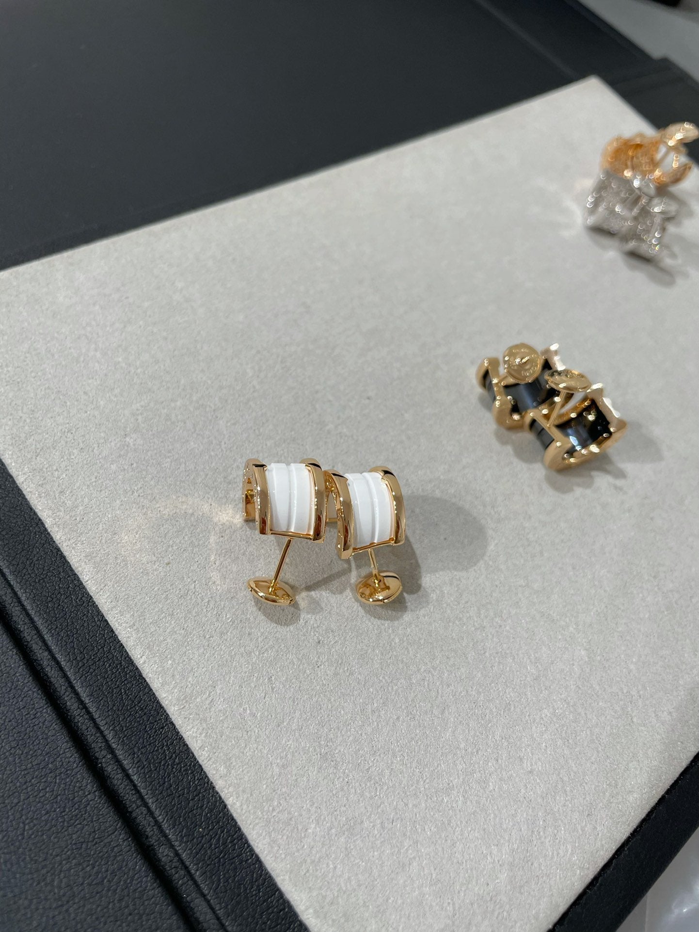 [Angela Jewellery]ZERO 1 PINK GOLD CERAMIC EARRINGS