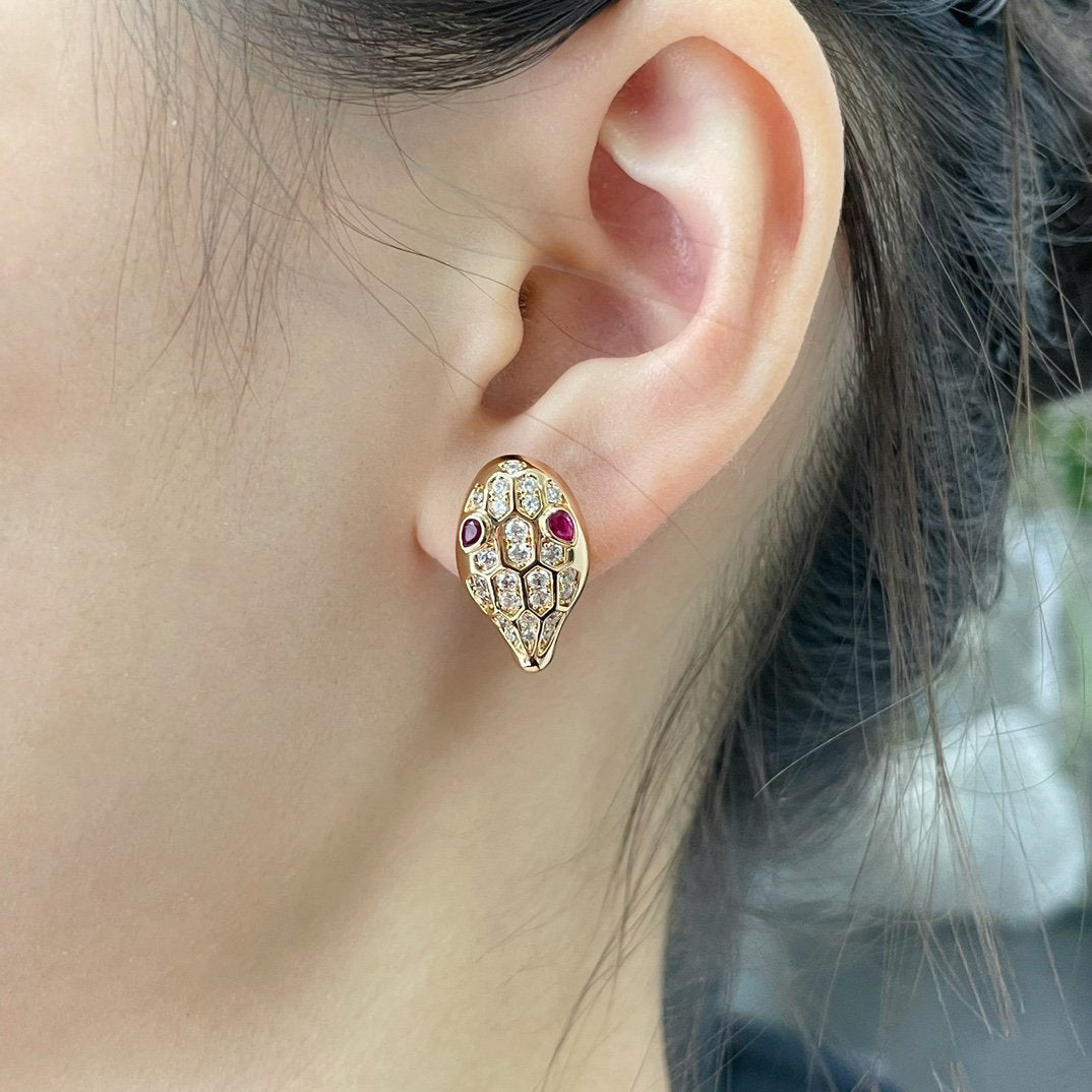 [Angela Jewellery]SERPENT DIAMOND STUD EARRINGS