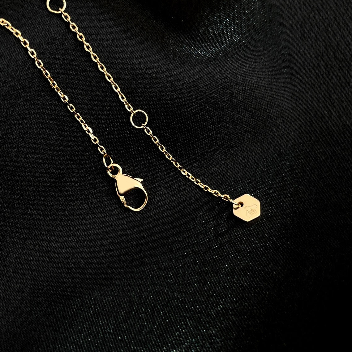 [Angela Jewellery]BEE MINI NECKLACE
