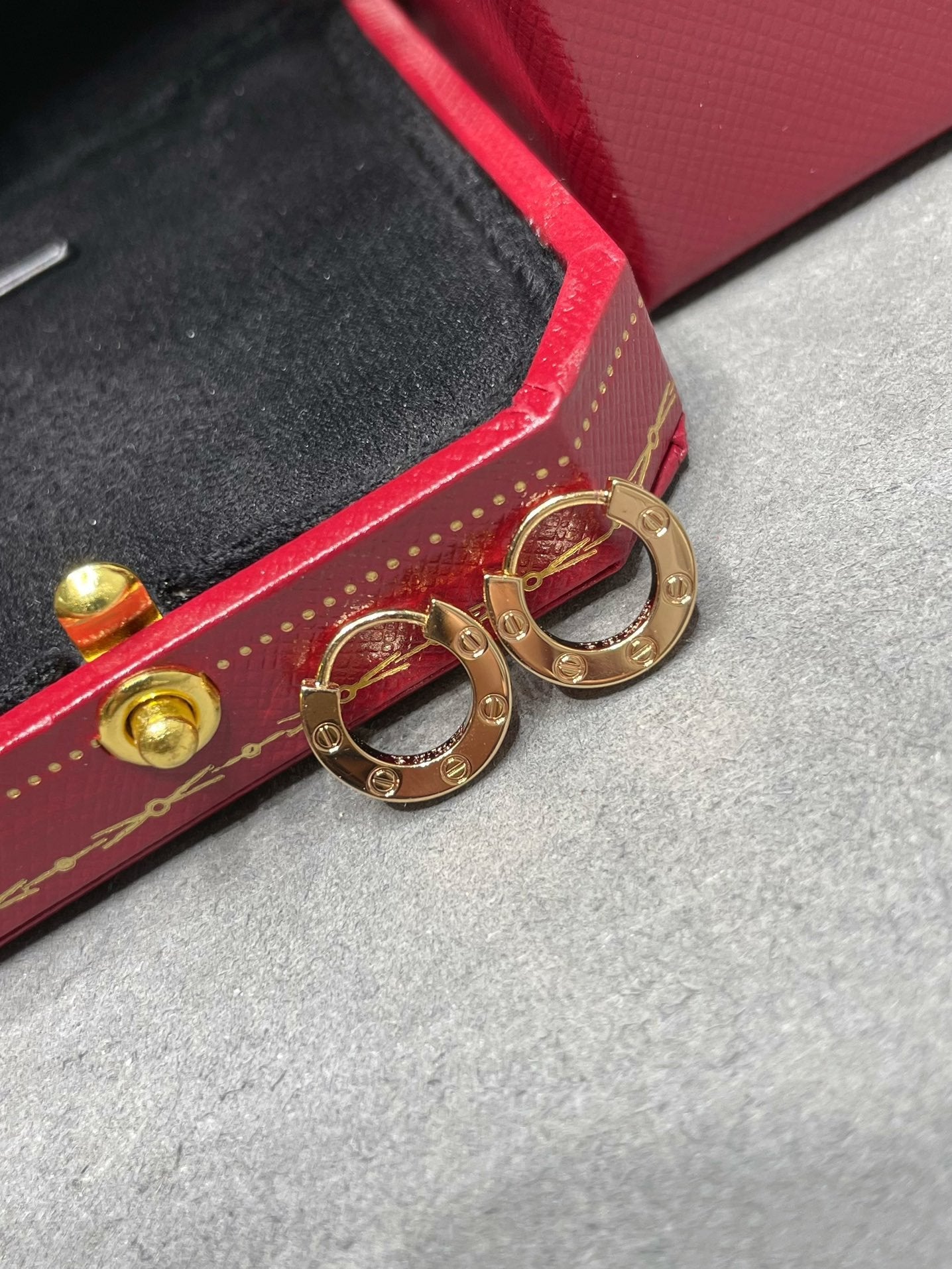 [Angela Jewellery]LOVE MINI EARRINGS