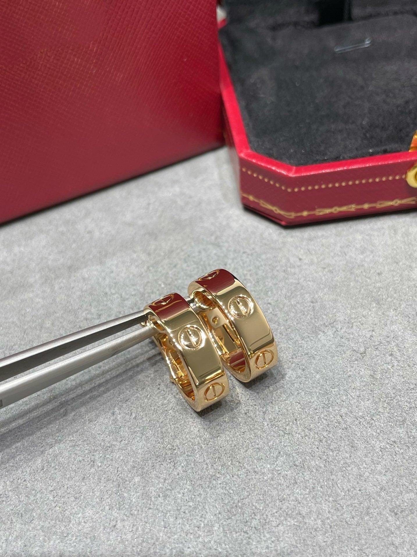 [Angela Jewellery]LOVE 5.5MM EARRINGS