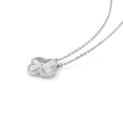 [Angela Jewellery]CLOVER 15MM LASER NECKLACE SILVER