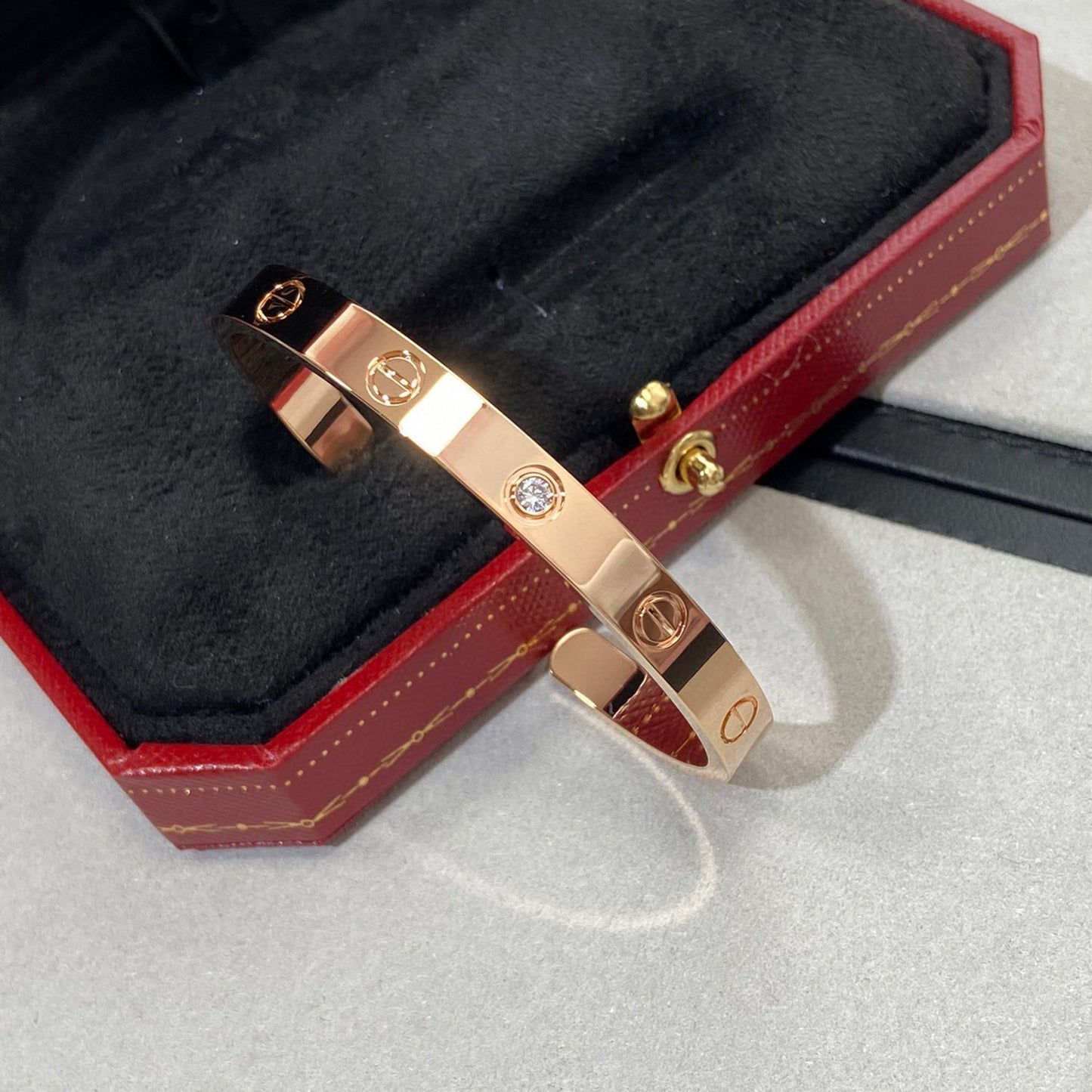 [Angela Jewellery]LOVE BRACELET 6.1MM 1 DIAMOND OPEN CUFF