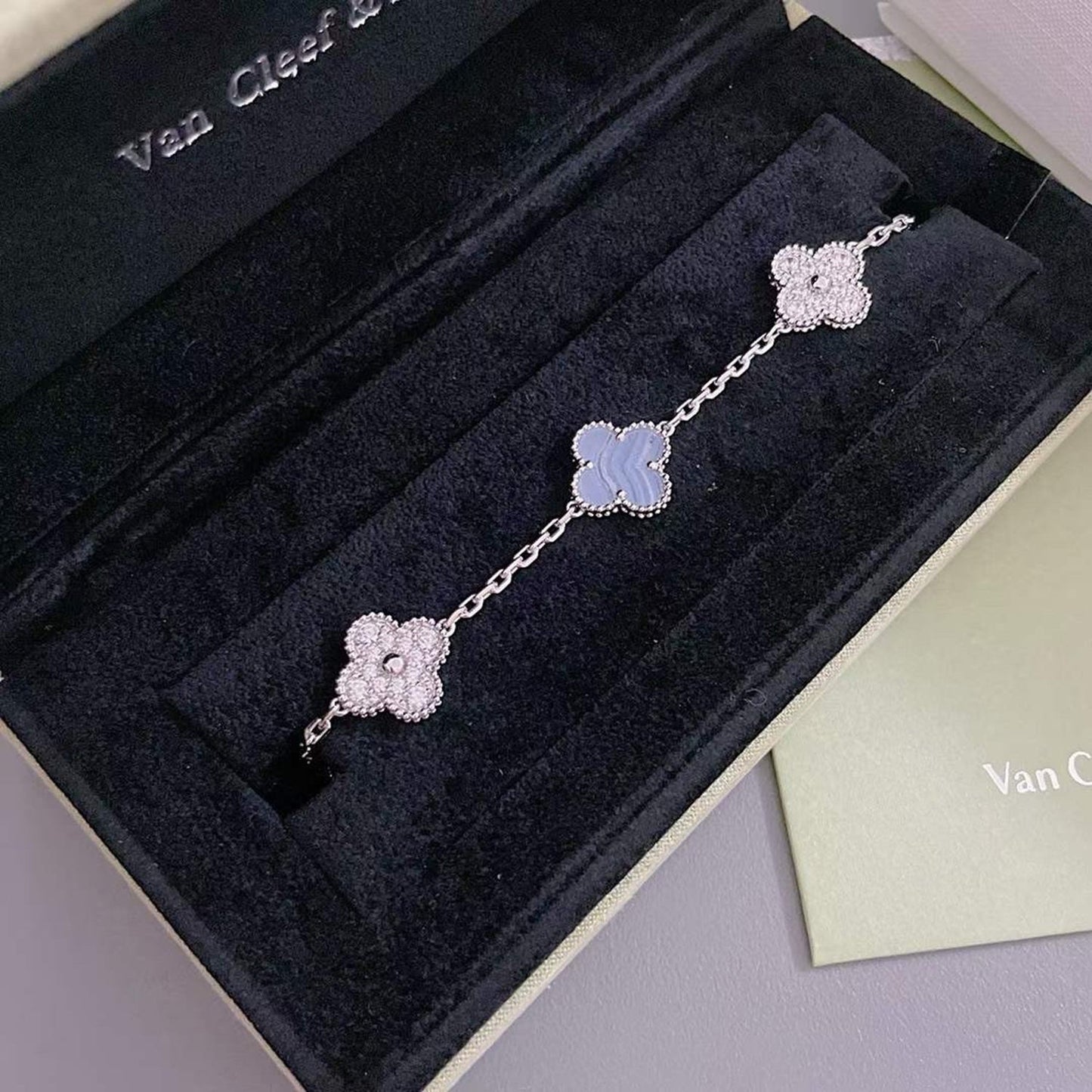 [Angela Jewellery]CLOVER  5 MOTIF DIAMOND PURPLE CHALCEDONY BRACELET SILVER