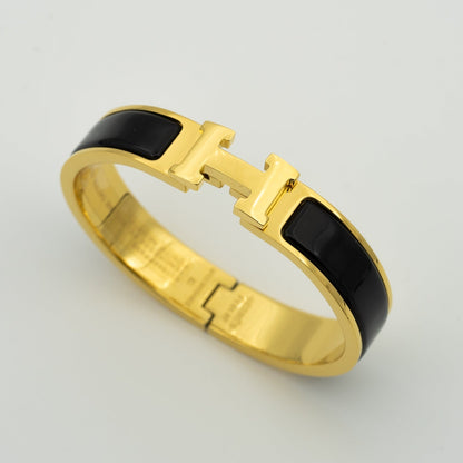 [Angela Jewellery]H BLACK BRACELET