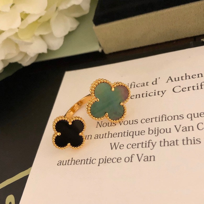 [Angela Jewellery]CLOVER BETWEEN THE FINGER RING