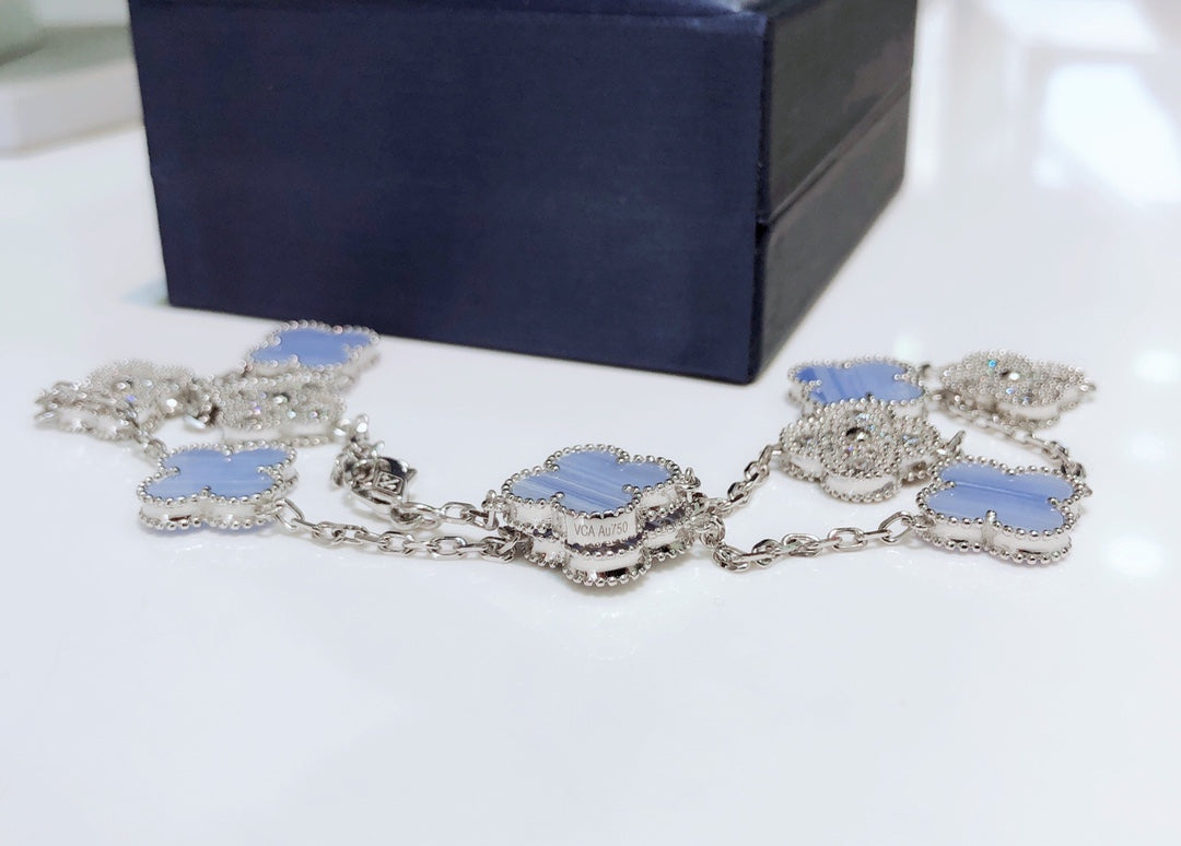 [Angela Jewellery]CLOVER 10 MOTIFS CHALCEDONY DIAMONDS SILVER NECKLACE