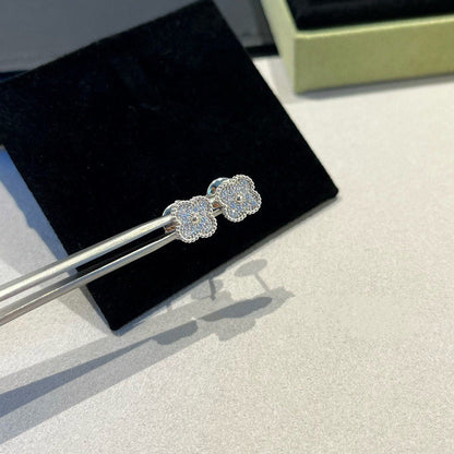 [Angela Jewellery]CLOVER MINI DIAMOND STUD EARRINGS