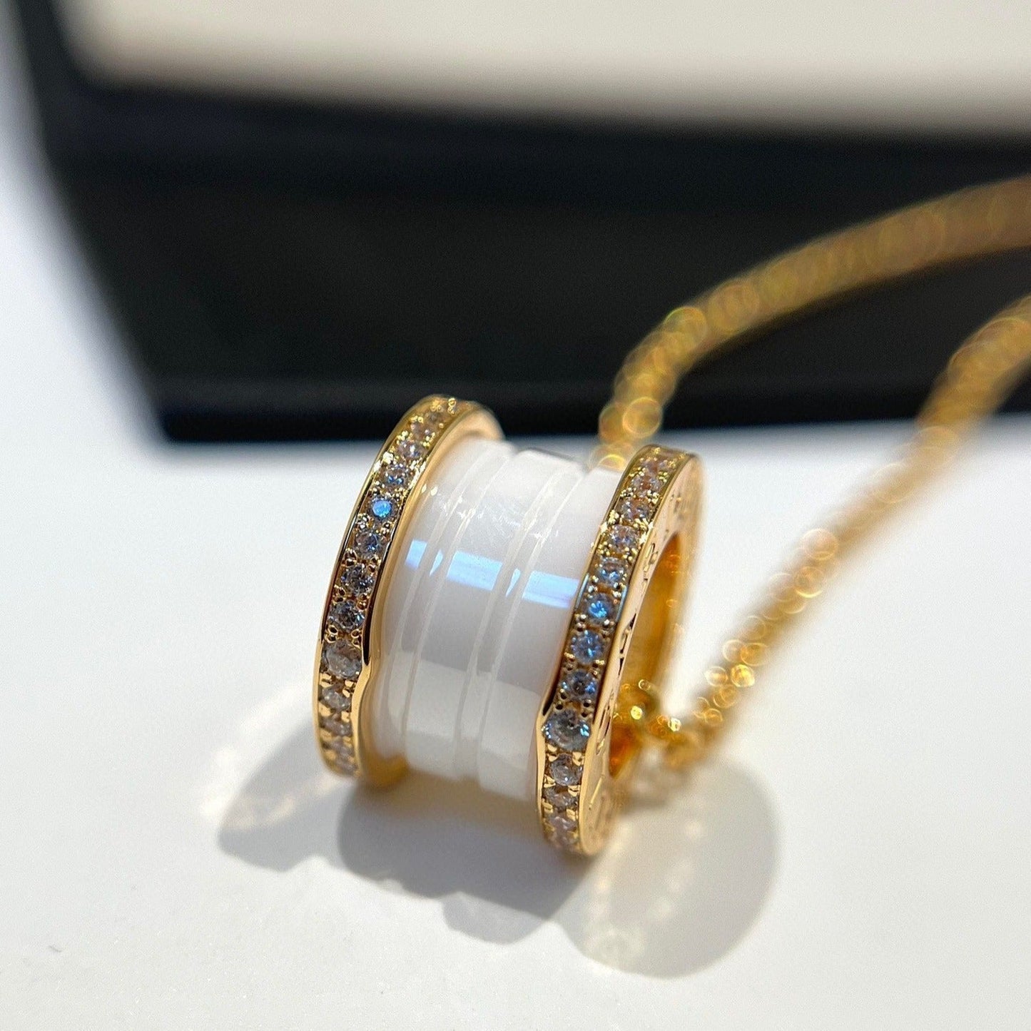[Angela Jewellery]ZERO 1 WHITE CERAMIC DIAMOND PINK GOLD NECKLACE